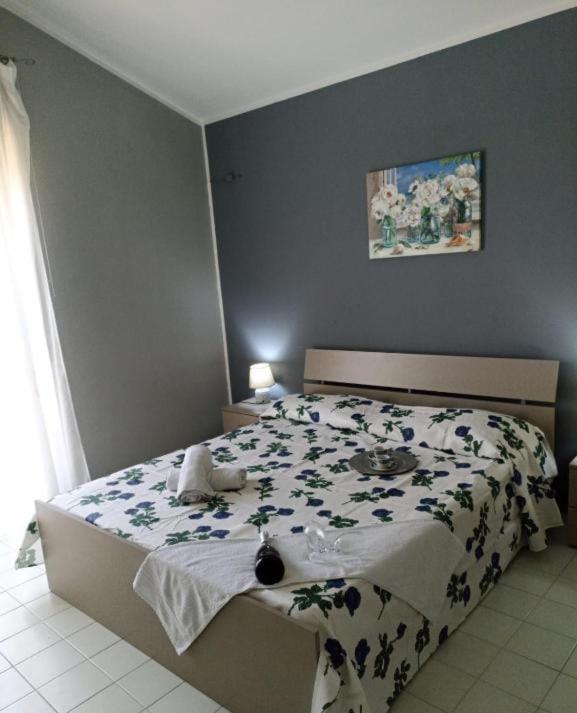 Ranieli Apartments Drapia Bagian luar foto