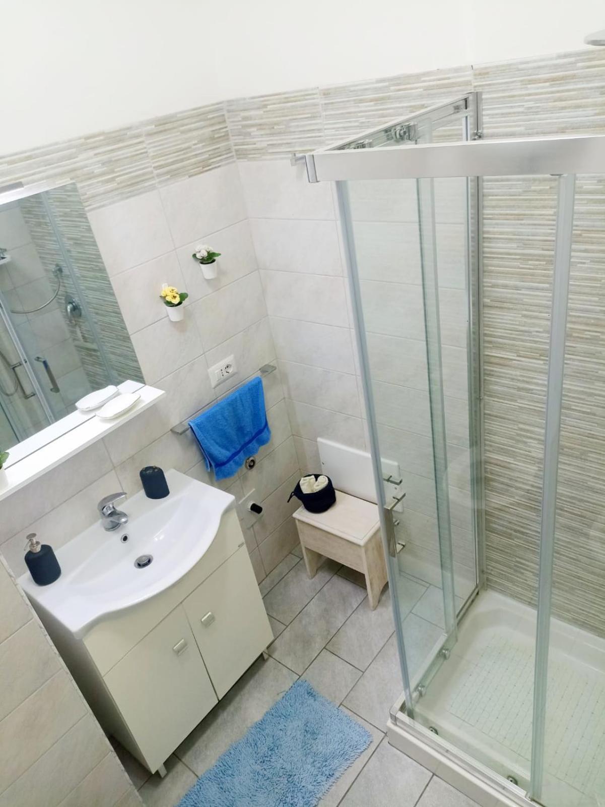 Ranieli Apartments Drapia Bagian luar foto